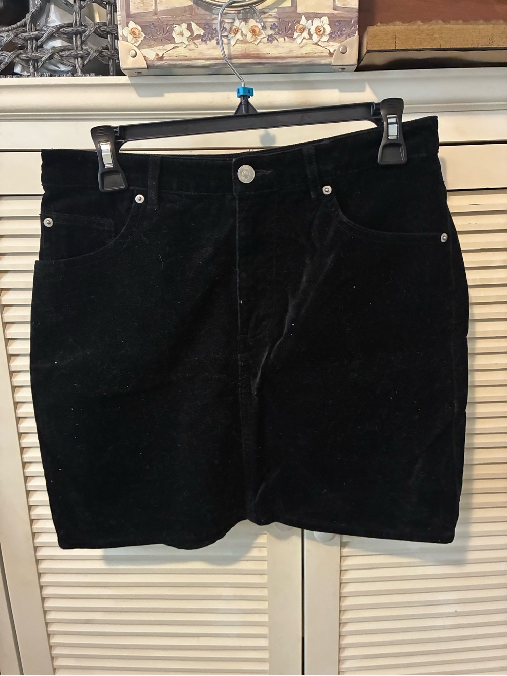 H&M Black Velour Mini Skort